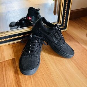 Vans Black on Black Womens Size 8